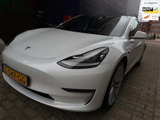 Tesla Model 3 Long Range AWD 75 kWh 1e Eig BTW Auto 20” Velgen Pano Leer Clima ACC