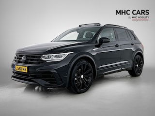 Volkswagen Tiguan 1.5 TSI R-Line | Trekhaak | R-Line | Black Style | Schuif/Kanteldak |