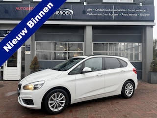 BMW 2-serie Tourer 218i Luxury Automaat,16inch,Schuifdak,Clima,Navi,Cruise,Trekhaak Hoge Zit Dealer onderhouden 140pk