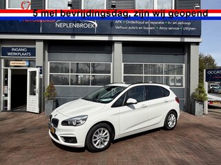 BMW 2-serie Tourer 218i Luxury Automaat,16inch,Schuifdak,Clima,Navi,Cruise,Trekhaak Hoge Zit Dealer onderhouden 140pk