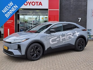 Toyota C-HR FIRST EDITION 77KWH WLTP-607KM EL-ACHTERKLEP PRIVACY-GLASS 18"LMV BLIND SPOT STOELVERW. P-SENSOREN WARMTEPOMP