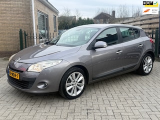 Renault Mégane 1.4 TCE Celsium |zeer nette auto | top onderhouden | cruise | airco | pdc | isofix |