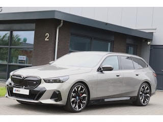BMW i5 Touring M60 xDrive 601PK Bowers & Wilkens Trekhaak 21 inch -VOL-