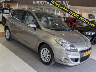 Renault Scénic 2.0 Privilege Automaat Airco, Cruise Control, Trekhaak, Stuurbekrachtiging