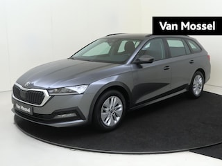 Skoda Octavia Combi 1.5 e-TSI Business Edition | Apple Carplay/Android Auto | All Season Banden | Navigatie | Climate Control | 16'' LM Velgen | Parkeersensoren voor en achter | Cruise Control |   150PK