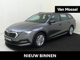 Skoda Octavia Combi 1.5 e-TSI Business Edition | Apple Carplay/Android Auto | All Season Banden | Navigatie | Climate Control | 16'' LM Velgen | Parkeersensoren voor en achter | Cruise Control |   150PK