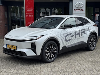 Toyota C-HR FIRST EDITION 77KWH WLTP-607KM EL-ACHTERKLEP PRIVACY-GLASS 18"LMV BLISS STOELVERW. P-SENSOREN WARMTEPOMP