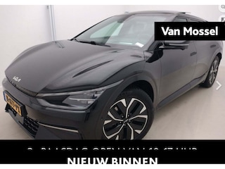 Kia EV6 GT-Line 77.4 kWh 228 PK | Automaat | Trekhaak afneembaar | Stoelverwarming en verkoeling | Head up Display | 360 camera | Cruise Control Adaptief | Meridian speakersysteem | Verwarmd stuurwiel | Bestuurdersstoel met geheugen | Verwarmde achterbank | Keyless entry en start | Warmtepomp |