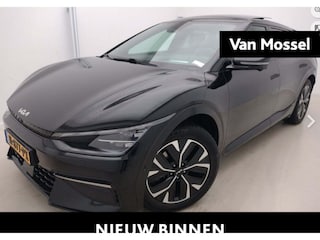 Kia EV6 GT-Line 77.4 kWh 228 PK | Automaat | Trekhaak afneembaar | Stoelverwarming en verkoeling | Head up Display | 360 camera | Cruise Control Adaptief | Meridian speakersysteem | Verwarmd stuurwiel | Bestuurdersstoel met geheugen | Verwarmde achterbank | Keyless entry en start | Warmtepomp |