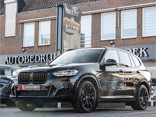 BMW X3 xDrive30e High Exe M-Sport PANO ELEK TREKHAAK LEDER SHADOW CAMERA 20 INCH BOMVOL!