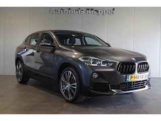 BMW X2 sDrive18i SportStoelen | PDC | LED | Navigatie | Cruise Control