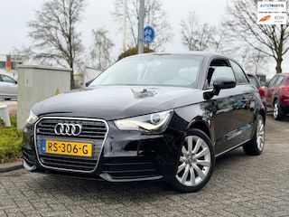 Audi A1 1.2 TFSI Attraction Navigatie, stoelverwarming, led