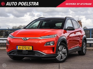 Hyundai Kona EV Premium 64 kWh | SOH 98% | 3-FASE | HUD | ACC | Leder | Warmtepomp | Stoel + Stuurwielverwarming | Stoelventilatie | Camera | Krell Audio | Apple CarPlay Android Auto | 17" | 1e Eig.