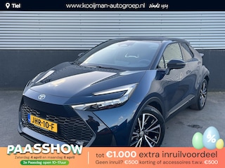 Toyota C-HR 1.8 Hybrid 140 Executive Auto vol luxe met zeer lage KM stand! Dodehoekdetectie, camera, cruise control, stoelverwarming, NL-auto, automaat!