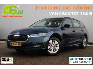 Skoda Octavia Combi 1.0 e-TSI Ambition Automaat Virtual Cockpit Navigatie Carplay Android LMV LED Clima Cruise Lane Assist