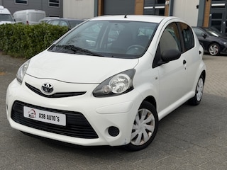 Toyota Aygo 1.0 VVT-i Access | NAP | Weinig gelopen | Zuinige auto