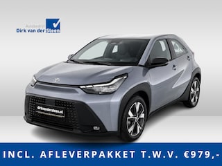 Toyota Aygo Hybrid 115 play | Achteruitrijcamera | Apple Carplay/Android Auto | Voorstoelen verwarmd | Carkit | DAB | LED |