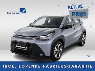 Toyota Aygo Hybrid 115 play | Achteruitrijcamera | Apple Carplay/Android Auto | Voorstoelen verwarmd | Carkit | DAB | LED |