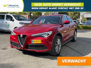 Alfa Romeo Stelvio 2.0 280pk AT AWD First Edition | 1e Eigenaar | Dealer Onderhouden | Afneembare Trekhaak 2300 Kg | Winterset | Elektrisch Verstelbare Stoelen |