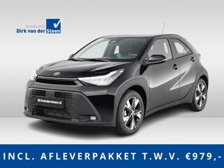 Toyota Aygo Hybrid 115 play | Achteruitrijcamera | Apple Carplay/Android Auto | Voorstoelen verwarmd | Carkit | DAB | LED |