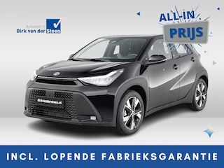Toyota Aygo Hybrid 115 play | Achteruitrijcamera | Apple Carplay/Android Auto | Voorstoelen verwarmd | Carkit | DAB | LED |