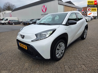Toyota Aygo 1.0 VVT-i S-CVT Limited | Stoelverwarming | Climate controle | Parkeerhulpcamera