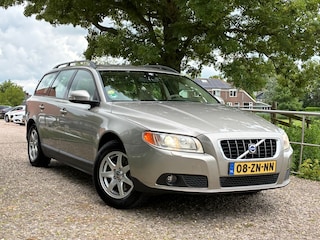 Volvo V70 2.5T Kinetic | LEder + Navi + Clima + Cruise nu €8.975,-!!