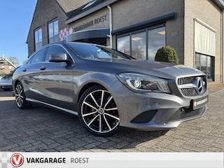 Mercedes-Benz CLA 200 Automaat AMG-Line Sport interieur / Xenon / Navigatie