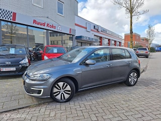 Volkswagen Golf / Leder / Stoelverwarming /
