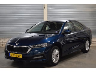 Skoda Octavia 1.0 TSI Business Edition + Apple/Android Carplay|Navigatie|Verwarmd stuurwiel|Parkeersensoren V+A|Trekhaak|