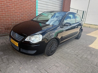 Volkswagen Polo 1.4-16V Trendline 3-deurs Airco Bj:2005