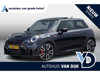Mini Mini/Clubman/Cabrio 2.0 Essential | NL-Auto/Leder/Pano-schuifdak/Camera/