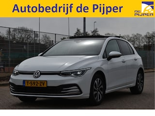 Volkswagen Golf 1.5 eTSI Life Business, PANORAMADAK, BOEKJES, NAP EN ONDERHOUDSHISTORIE