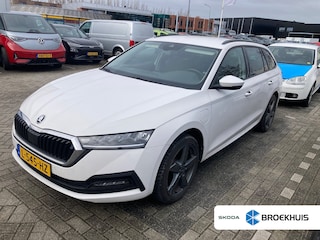 Skoda Octavia Combi 1.4 TSI 204 pk iV PHEV Business Edition | Apple Carplay/Android Auto|telefoonintegratie premium | Buitenspiegels elektrisch verstel- en verwarmbaar | Cruise control