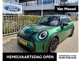 Mini Cooper 1.5 Camden Plus Edition Panorama Dak | Volledig lederen Bekleding