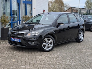 Ford Focus 1.6 Titanium | Cruise Control, Parkeersensoren, Bluetooth, Airco, 5 deurs, 16 inch, weinig km!