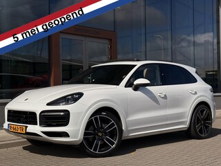 Porsche Cayenne 3.0 | SportDesign | Pano | Luchtvering | Adaptief cruise control | Stoelkoeling | 22" | 340PK