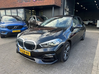 BMW 118i Executive AUTOMAAT CAMERA DAK DEALER OH ORIG NL NAP