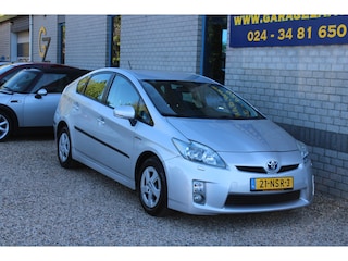 Toyota Prius 1.8 Aspiration Clima Xenon