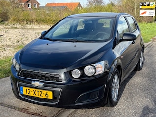 Chevrolet Aveo 1.2 LT 5-Drs Airco Audio-CD/MP3 Electric pakket LMV 15" Cruisecontrol ESP ABS Trekhaak Dealeronderhoud Nieuwe Apk!