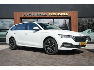 Skoda Octavia Combi 1.4 TSI iV PHEV Business Edition Adaptieve Cruise Virtual Dash Navi Trekhaak
