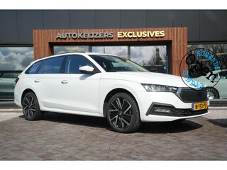 Skoda Octavia Combi 1.4 TSI iV PHEV Business Edition Adaptieve Cruise Virtual Dash Navi Trekhaak