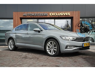 Volkswagen Passat 1.5 TSI Business Automaat Pano Dak trekhaak