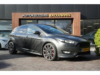 Ford Focus 1.5 ST-Line 182 PK Automaat Leer