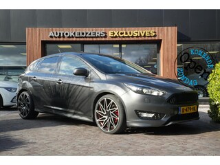 Ford Focus 1.5 ST-Line 182 PK Automaat Leer