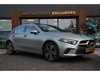 Mercedes-Benz A-klasse 250 e Premium Plus Panoramadak Widescreen Adaptieve Cruise Leer Stoelverw. Ambient