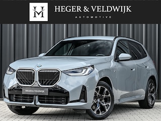 BMW X3 30e xDrive M Sport | Iconic glow grill | 360 Camera | Active cruise | Comfort access | Trekhaak | Ambiance interieur