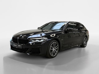 BMW 5-serie Touring 530e xDrive M-Sport I Shadowline I Leder I 360 Camera
