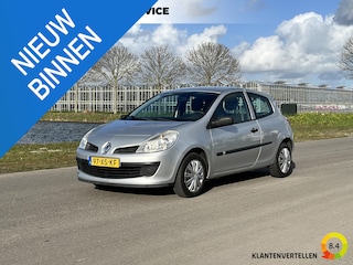 Renault Clio 1.2-16V Authentique