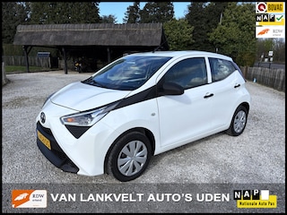 Toyota Aygo 1.0 VVT-i x-fun Airco, Bluetooth, LED